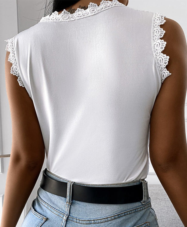 FLORAL LACE TOP